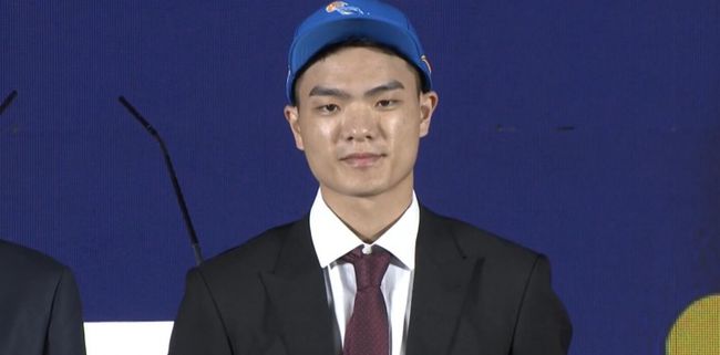 黎伊扬在cba哪个队_黎伊扬所在球队介绍