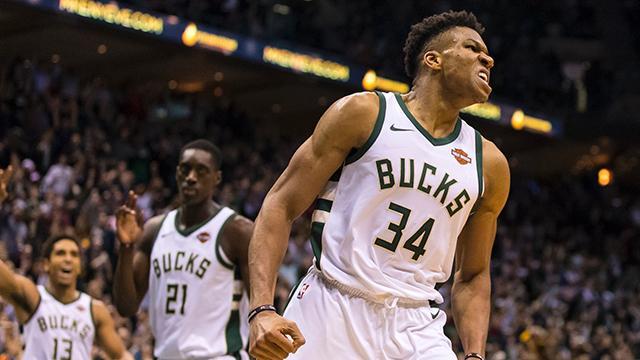 10月28日森林狼对战雄鹿_NBA常规赛2021森林狼vs雄鹿比赛分数介绍