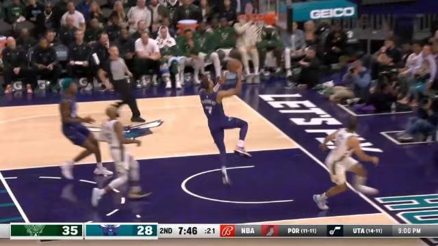 2022.12.4NBA录像高清回放 雄鹿vs黄蜂 免费更新